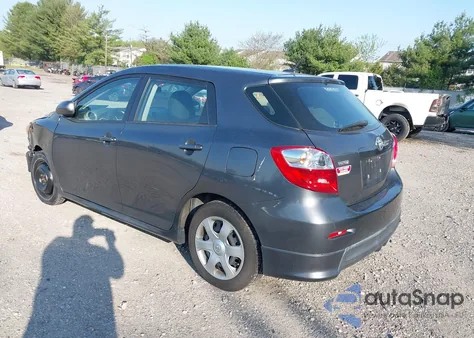2010 Toyota Matrix z USA, uszkodzony, nr VIN 2T1KU4EE9AC251924